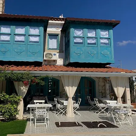 Windmill Oda ve Kahvaltı Alaçatı