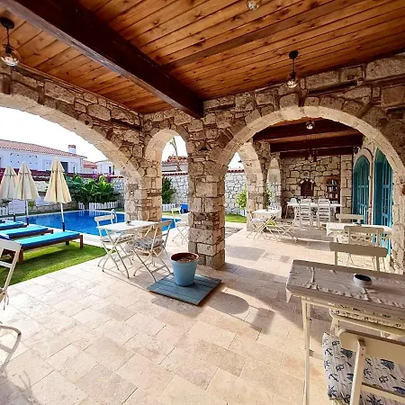Windmill Oda ve Kahvaltı 3*
