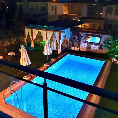Oda ve Kahvaltı Windmill Alaçatı