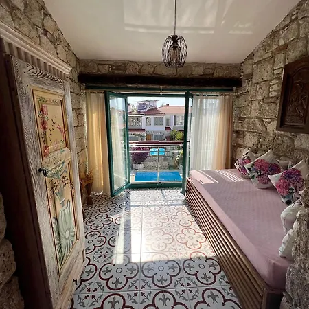 Windmill Oda ve Kahvaltı 3*