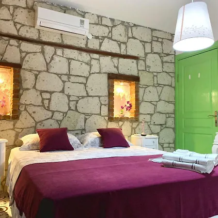 Windmill Oda ve Kahvaltı 3*