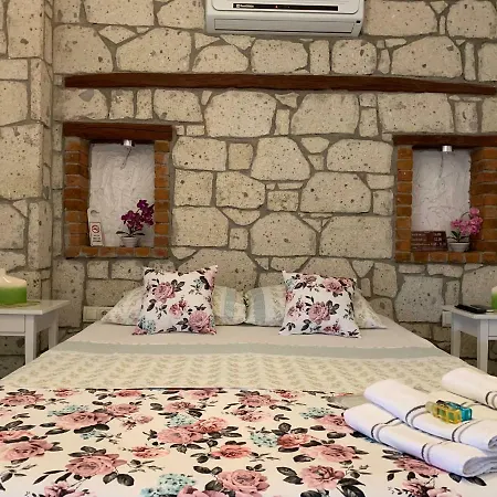 Oda ve Kahvaltı Windmill Alaçatı