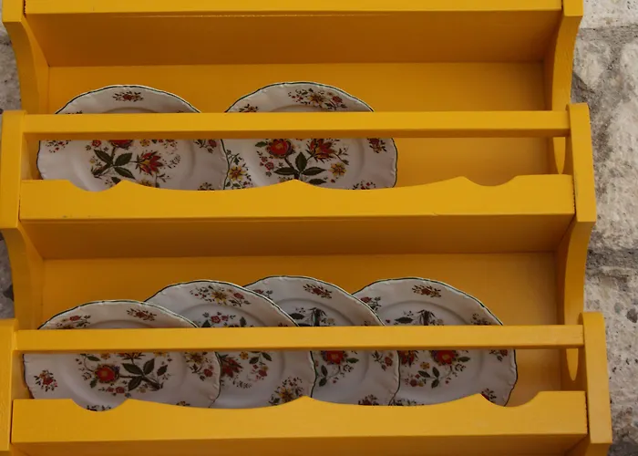 Windmill לינה וארוחת בוקר 4*