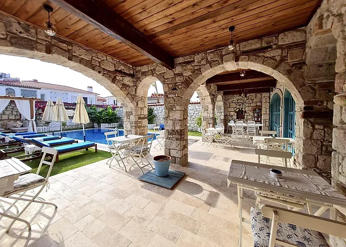 לינה וארוחת בוקר Windmill 4*