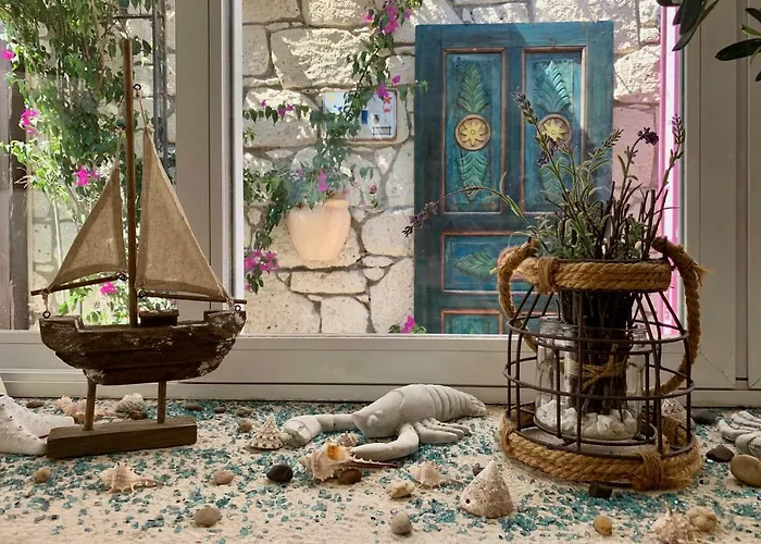 לינה וארוחת בוקר Windmill אלאקאטי